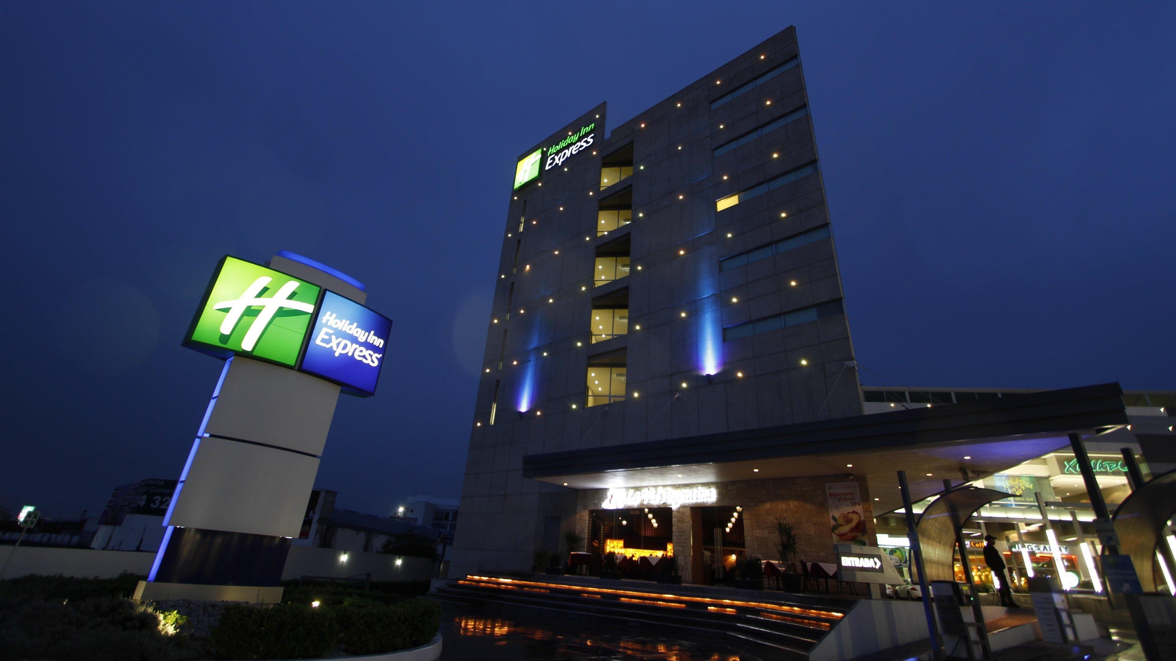 Holiday Inn Express Toluca Galerias Metepec By Ihg Exterior foto