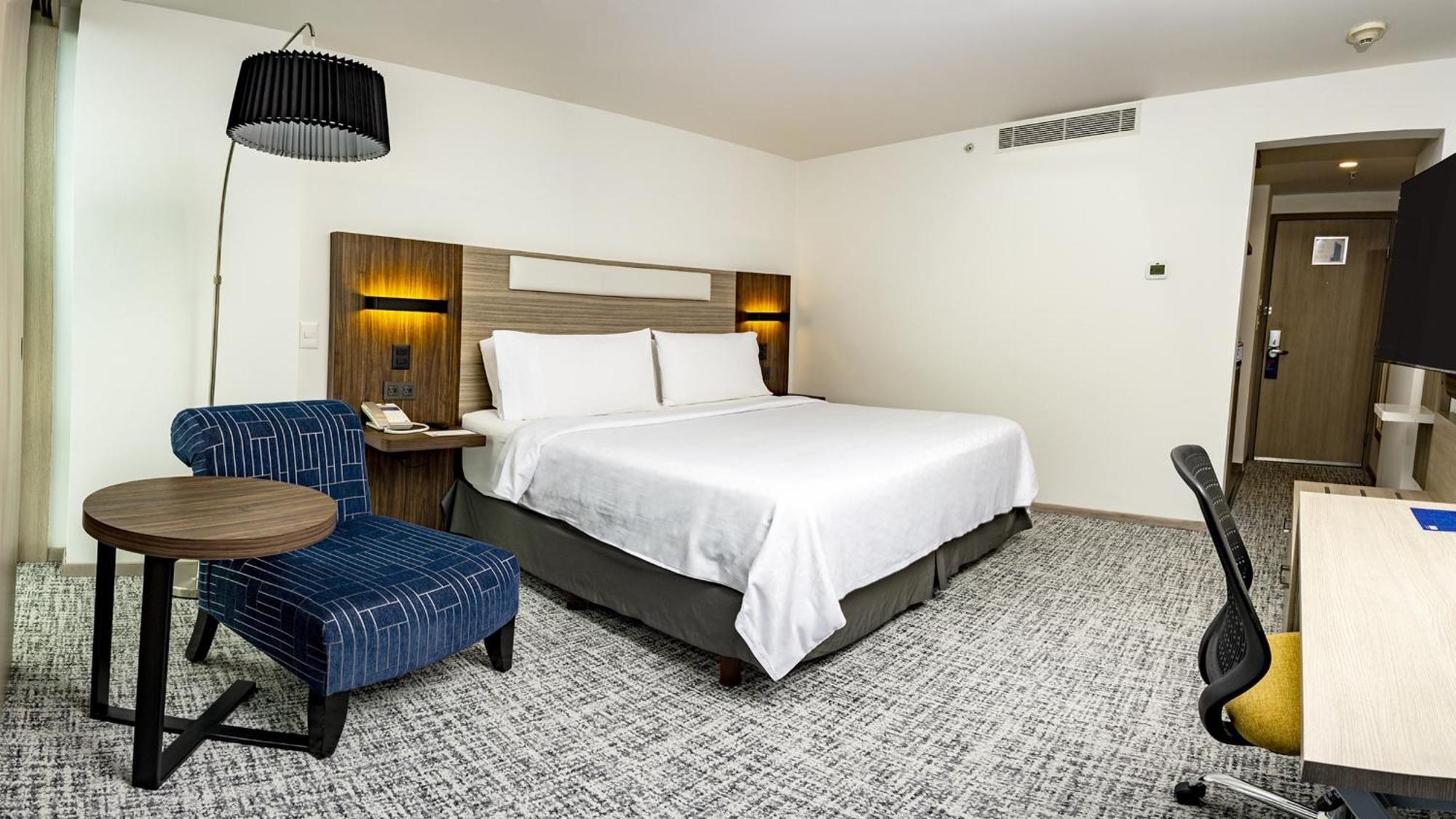 Holiday Inn Express Toluca Galerias Metepec By Ihg Exterior foto